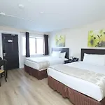 River Rapids Inn