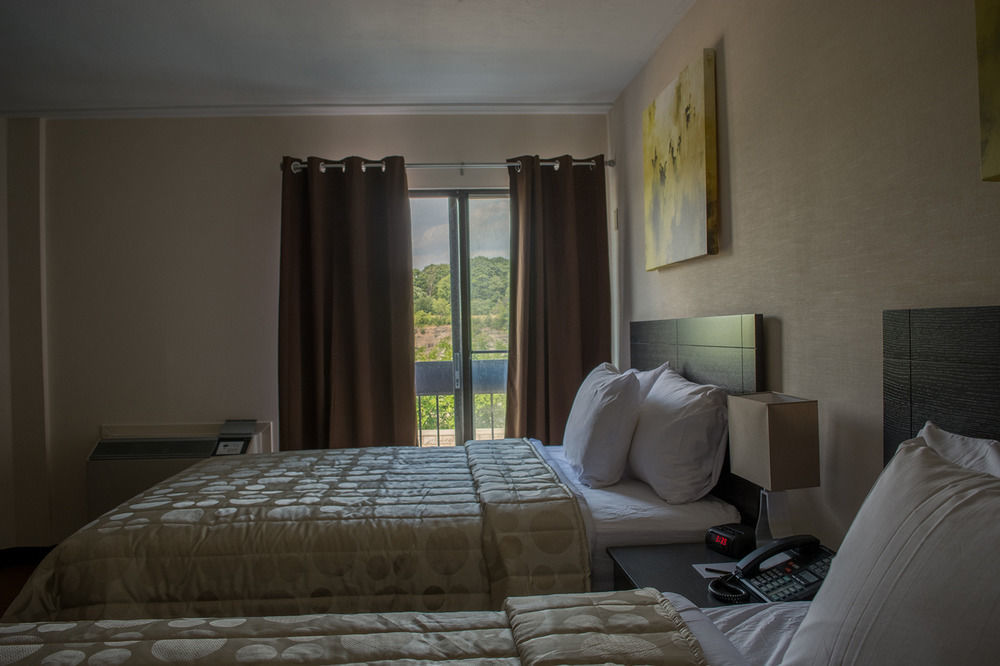 River Rapids Hotel 3*