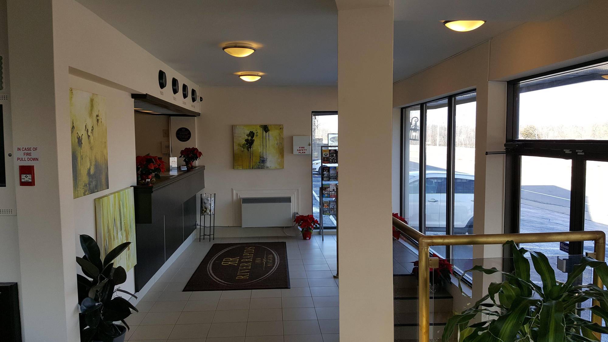 River Rapids Hotel 3*